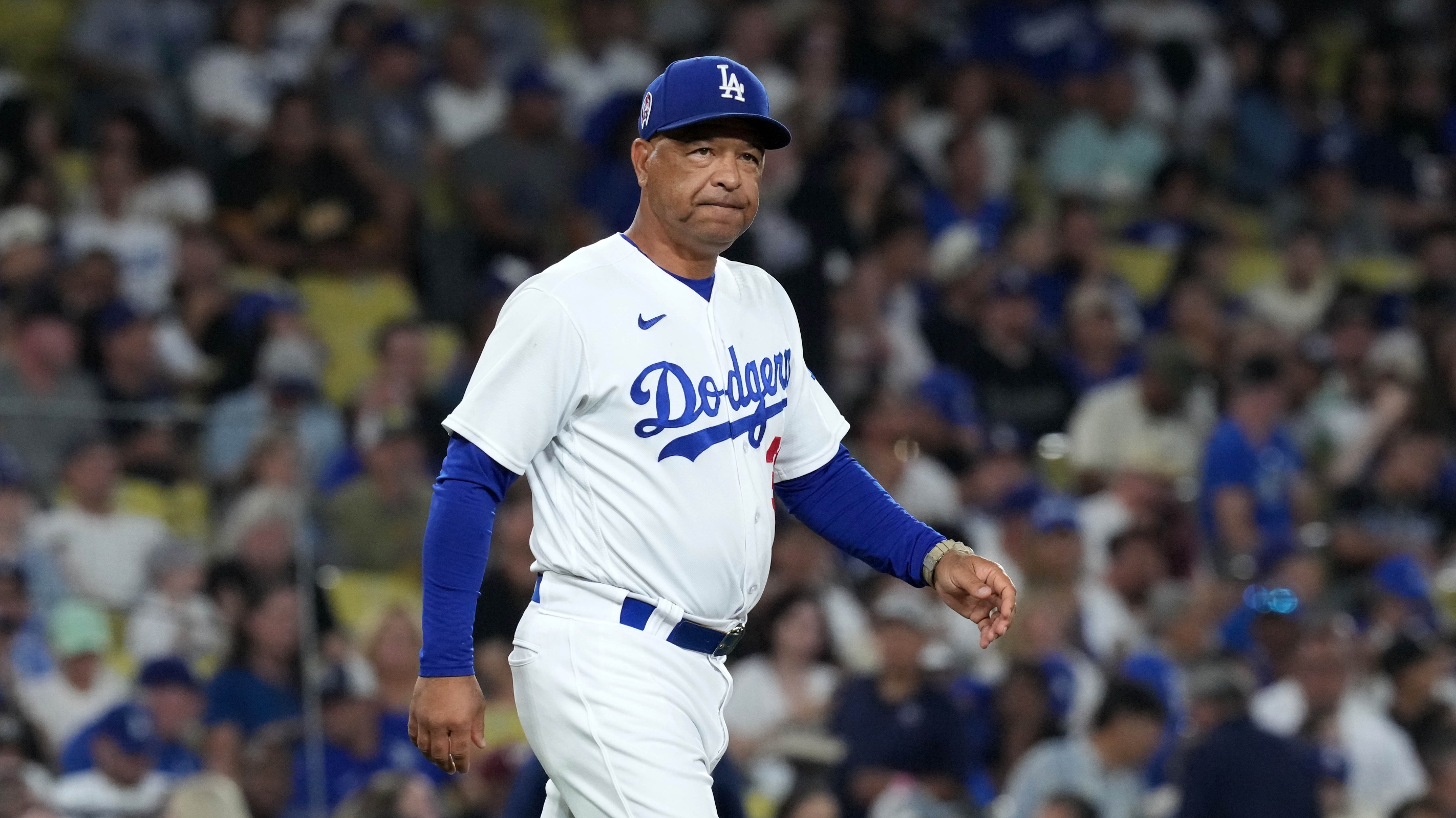 Roberts boldly confirmed that the Dodgers had met with Ohtani, a step no other club has taken.